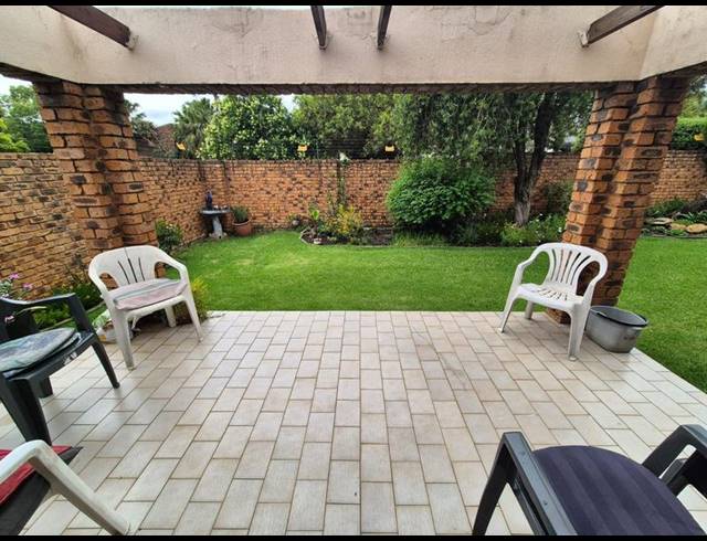3 BEDROOM TOWNHOUSE FOR SALE IN RANDHART